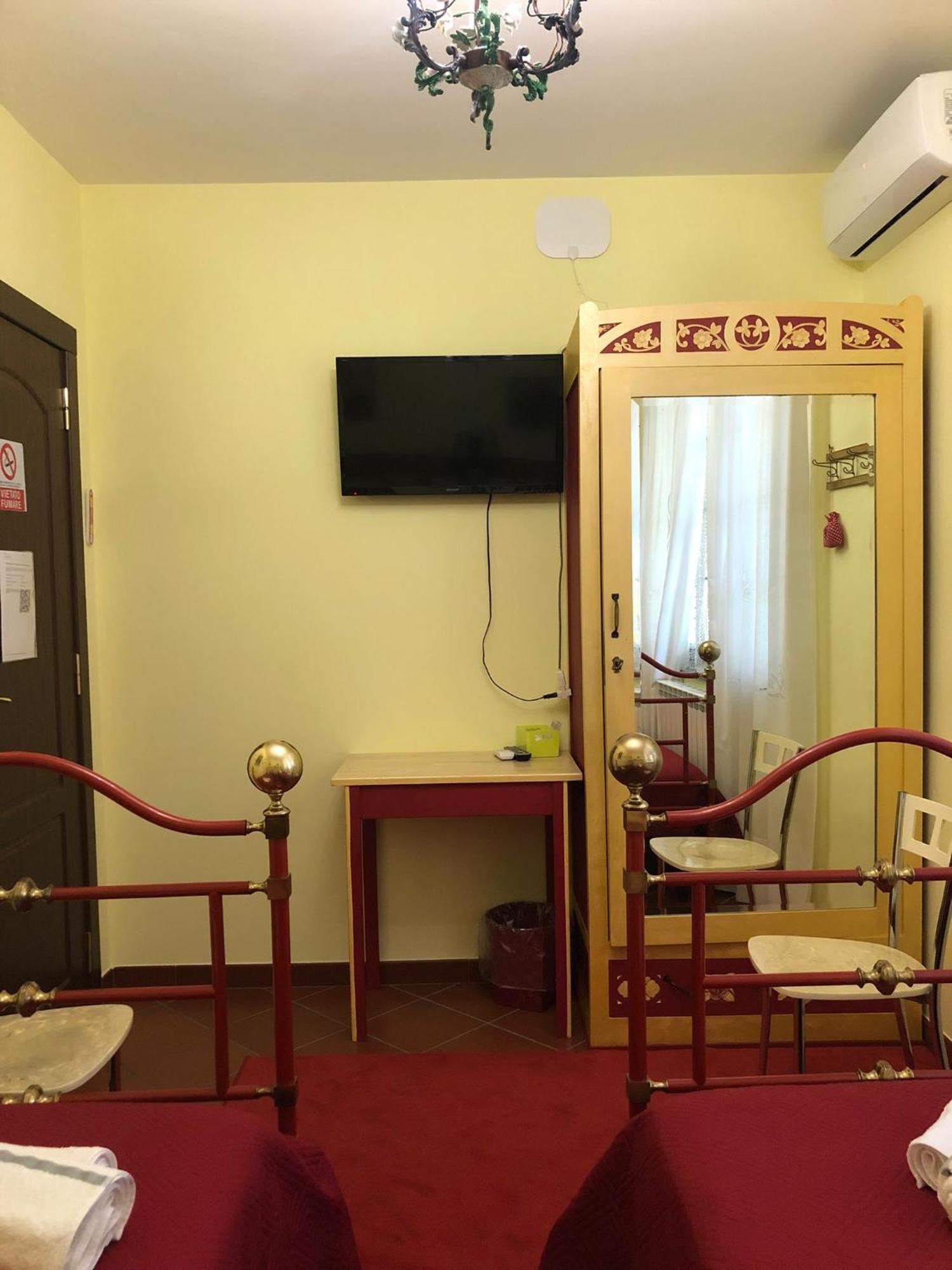 Villa Aurora Quargnento Szoba fotó