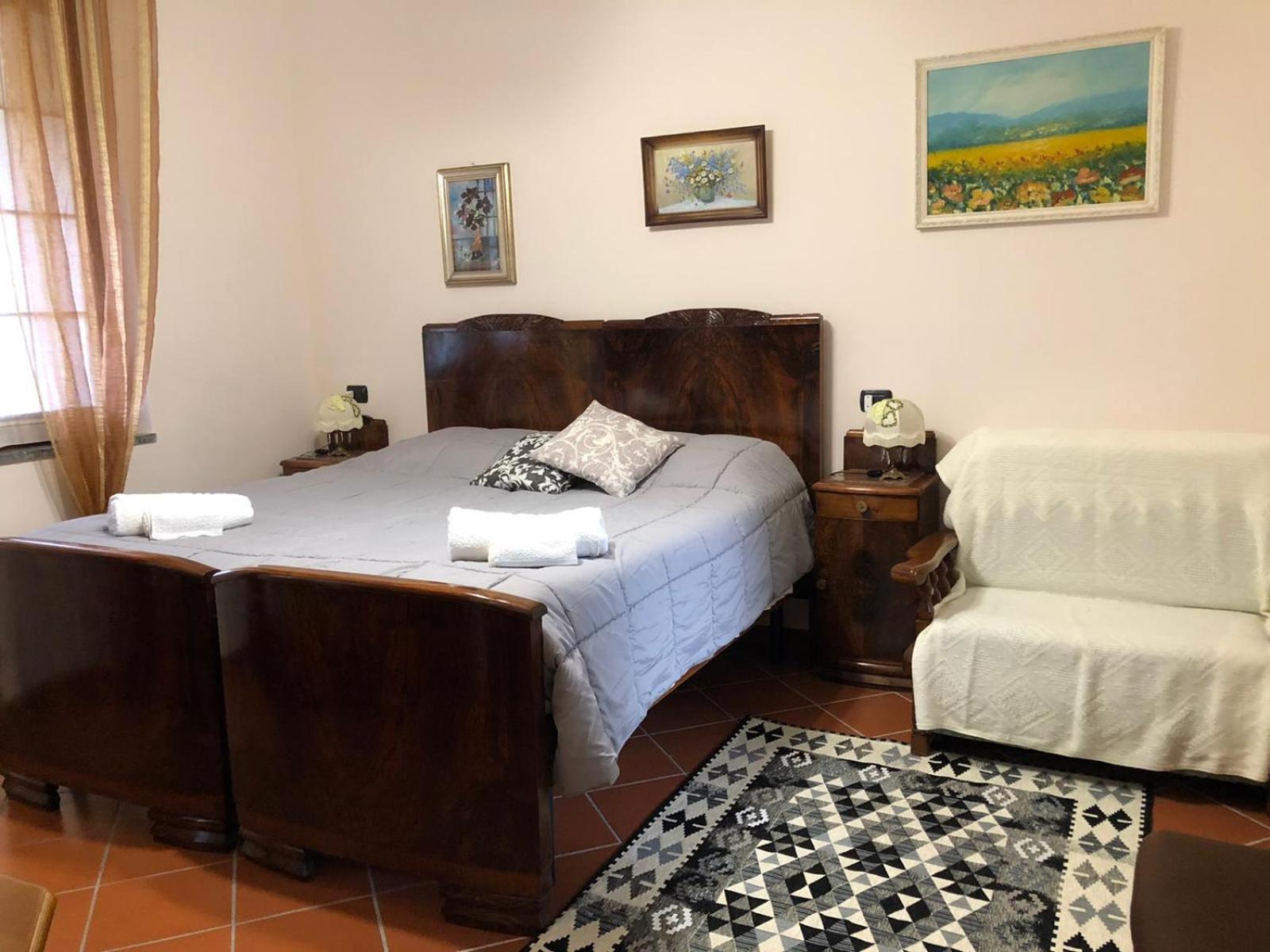 Villa Aurora Quargnento Szoba fotó